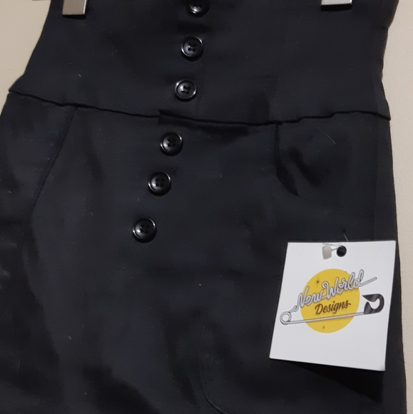 Collectif Nomi Shorts - Picture 8 of 10